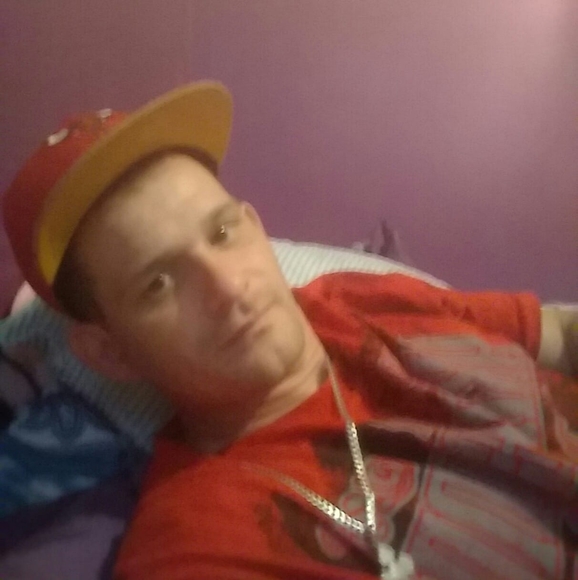 Meet your Posher, Joshua - Picture 1 of 1